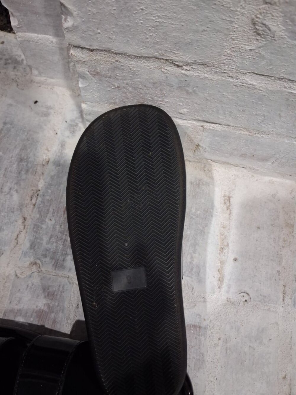 Black Patent Leather size 9M slides - Picture 3 of 3